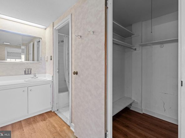 100 West Avenue 202S (2B), Jenkintown PA 19046