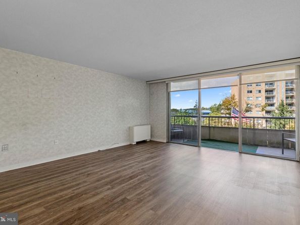 100 West Avenue 202S (2B), Jenkintown PA 19046