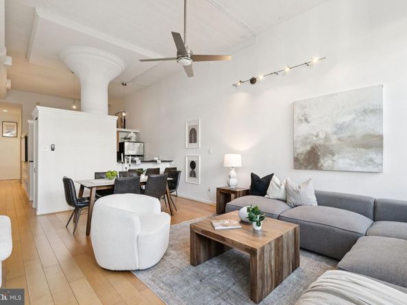 2429 Locust Street 318, Philadelphia PA 19103