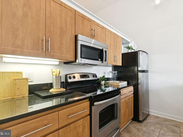 2429 Locust Street 318, Philadelphia PA 19103