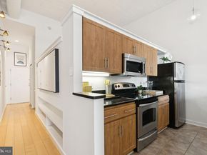 2429 Locust Street 318, Philadelphia PA 19103