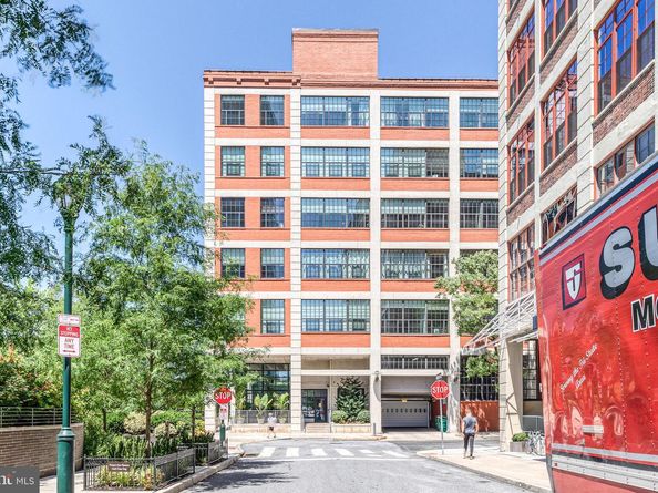 2429 Locust Street 318, Philadelphia PA 19103