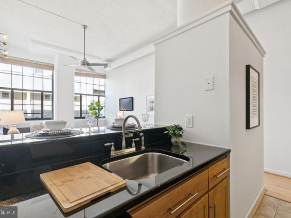 2429 Locust Street 318, Philadelphia PA 19103
