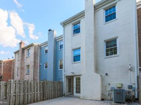 4335 Greenberry Lane, Annandale VA 22003