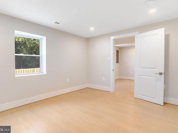 1601 S Stafford Street, Arlington VA 22204