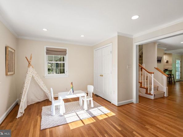 8013 Aberdeen Road, Bethesda MD 20814