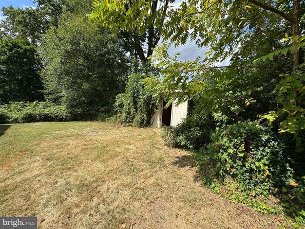 41 Railroad Avenue, Glenolden PA 19036