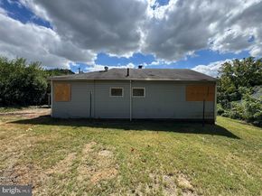 41 Railroad Avenue, Glenolden PA 19036