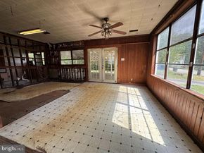 41 Railroad Avenue, Glenolden PA 19036