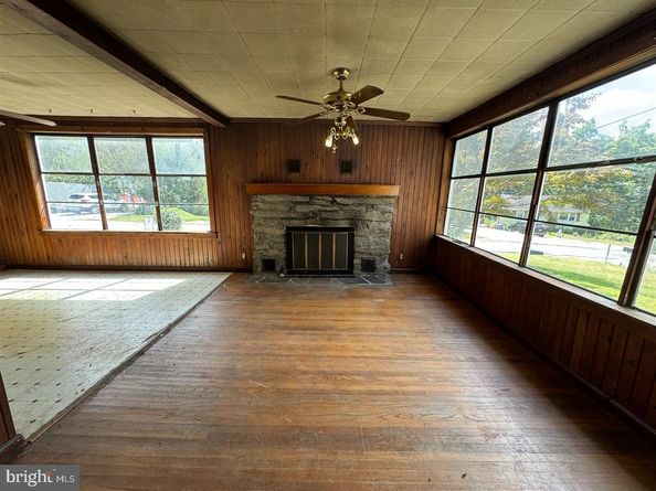 41 Railroad Avenue, Glenolden PA 19036