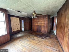 41 Railroad Avenue, Glenolden PA 19036