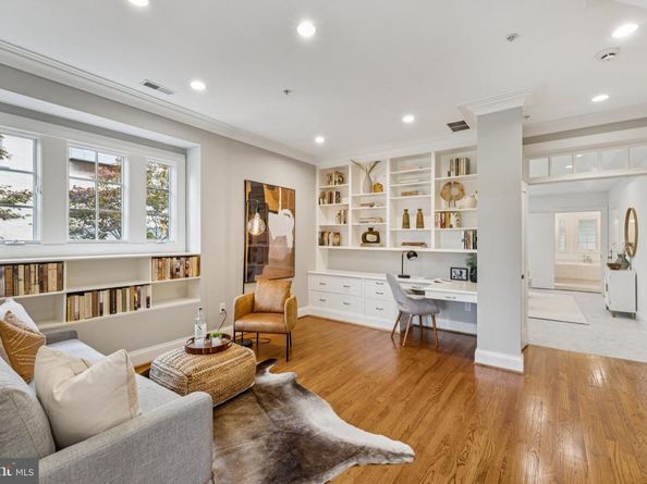 2915 38TH Street NW, Washington DC 20016