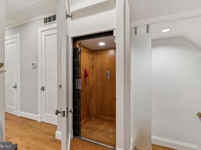 2915 38TH Street NW, Washington DC 20016
