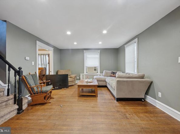 265 W Ridley Avenue, Ridley Park PA 19078