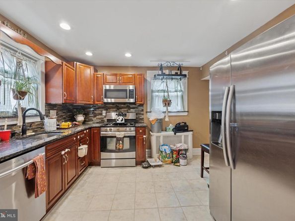 265 W Ridley Avenue, Ridley Park PA 19078