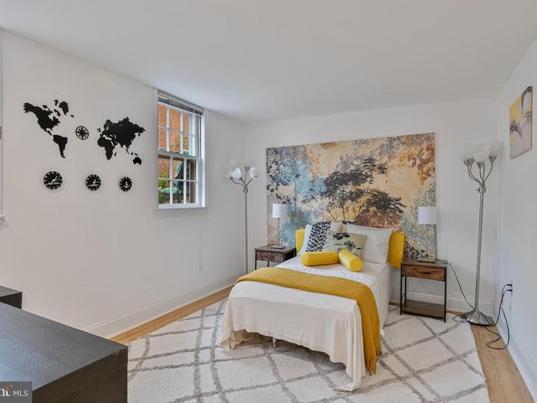 1340 N Lynnbrook Drive, Arlington VA 22201
