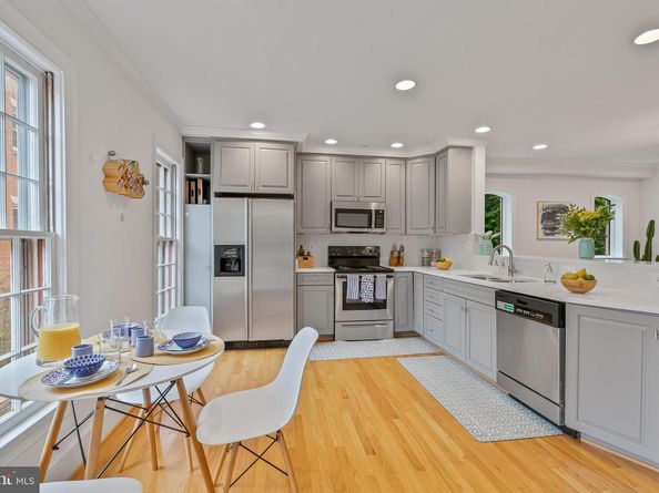 1340 N Lynnbrook Drive, Arlington VA 22201