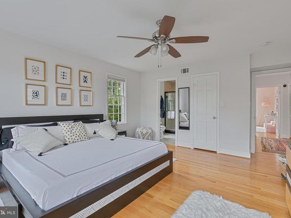 1340 N Lynnbrook Drive, Arlington VA 22201