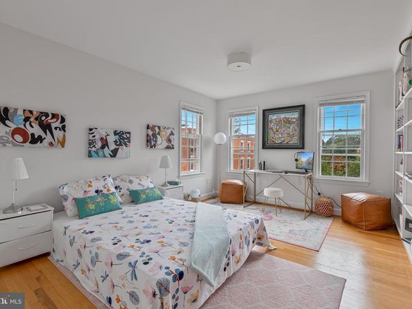 1340 N Lynnbrook Drive, Arlington VA 22201