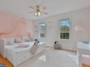 1340 N Lynnbrook Drive, Arlington VA 22201