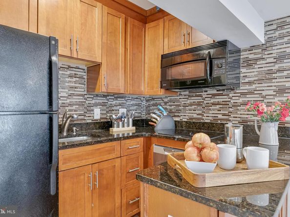 1340 N Lynnbrook Drive, Arlington VA 22201