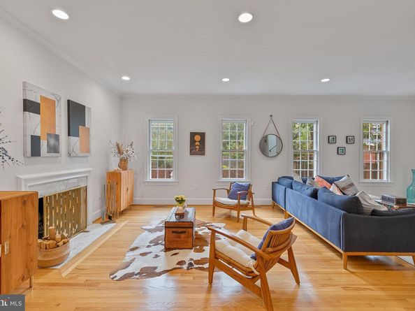 1340 N Lynnbrook Drive, Arlington VA 22201