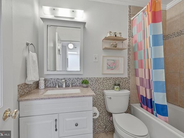 1340 N Lynnbrook Drive, Arlington VA 22201