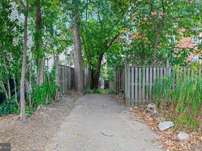1340 N Lynnbrook Drive, Arlington VA 22201