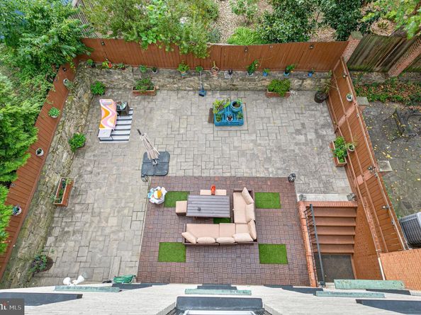1340 N Lynnbrook Drive, Arlington VA 22201