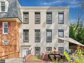 1340 N Lynnbrook Drive, Arlington VA 22201