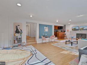 1340 N Lynnbrook Drive, Arlington VA 22201