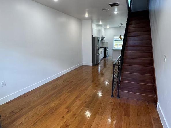 2611 S Marshall Street, Philadelphia PA 19148