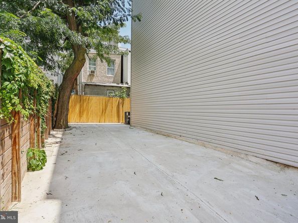 2225-2227 N Waterloo Street, Philadelphia PA 19133