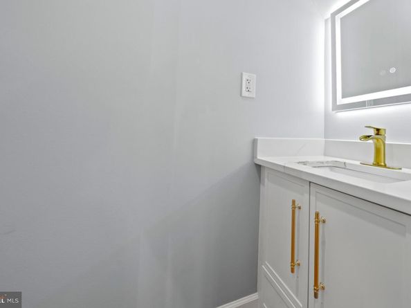 2236 15TH Street NE, Washington DC 20018