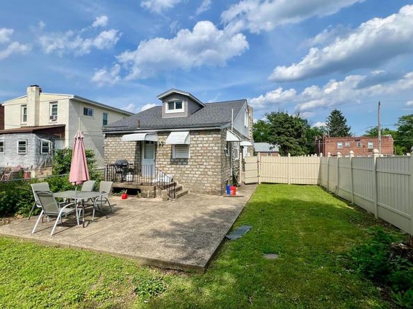 7706 Watson Street, Philadelphia PA 19111