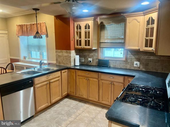 7706 Watson Street, Philadelphia PA 19111