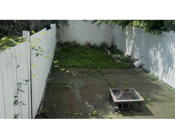 213 E Phil Ellena Street, Philadelphia PA 19119