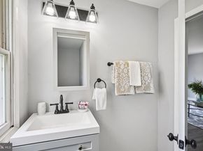 608 Milmont Avenue, Folsom PA 19033