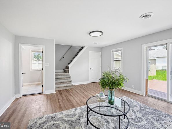 608 Milmont Avenue, Folsom PA 19033