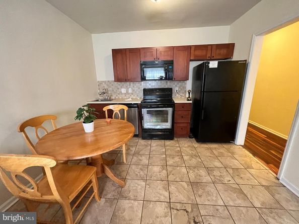 1923 N 18TH Street, Philadelphia PA 19121