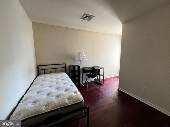 1923 N 18TH Street, Philadelphia PA 19121