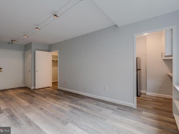 1021 Arlington Boulevard 647, Arlington VA 22209