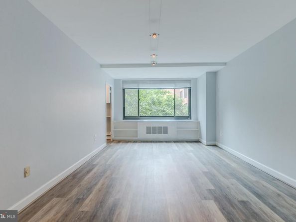 1021 Arlington Boulevard 647, Arlington VA 22209