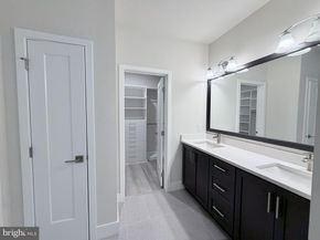3100 Schirra Lane 120, Philadelphia PA 19125
