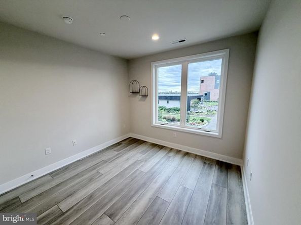 3100 Schirra Lane 120, Philadelphia PA 19125