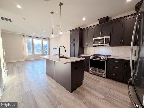 3100 Schirra Lane 120, Philadelphia PA 19125