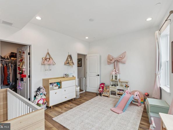 1007 S 3rd Street A, Philadelphia PA 19147
