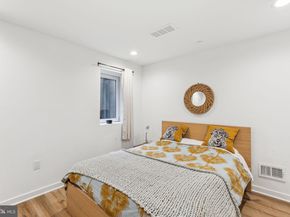 1007 S 3rd Street A, Philadelphia PA 19147