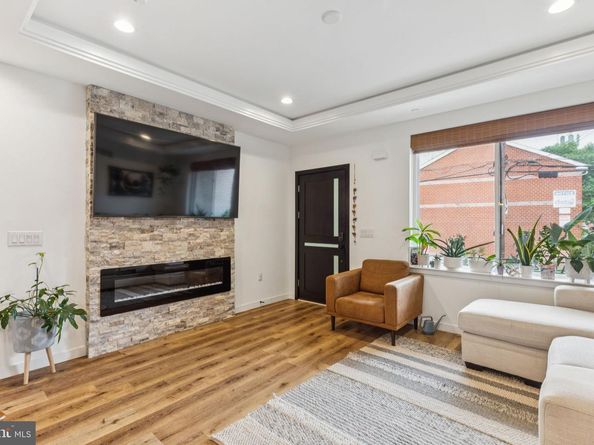 1007 S 3rd Street A, Philadelphia PA 19147