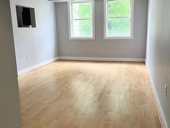 2841 Gainesville Street SE 203, Washington DC 20020